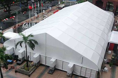 Speciale Vorm Gebogen Tent, de Reusachtige Commerciële Tent van de Gebeurtenismarkttent